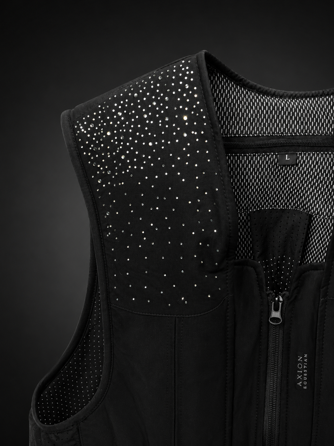 Gilet airbag d’équitation à cristaux WATERFALL AXION Equestrian – détail du motif en cristaux Swarovski