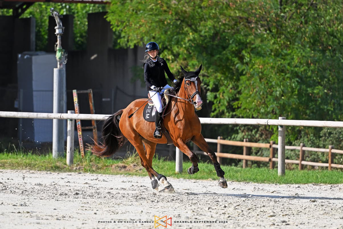 
Colete airbag AXION Equestrian usado a cavalo.