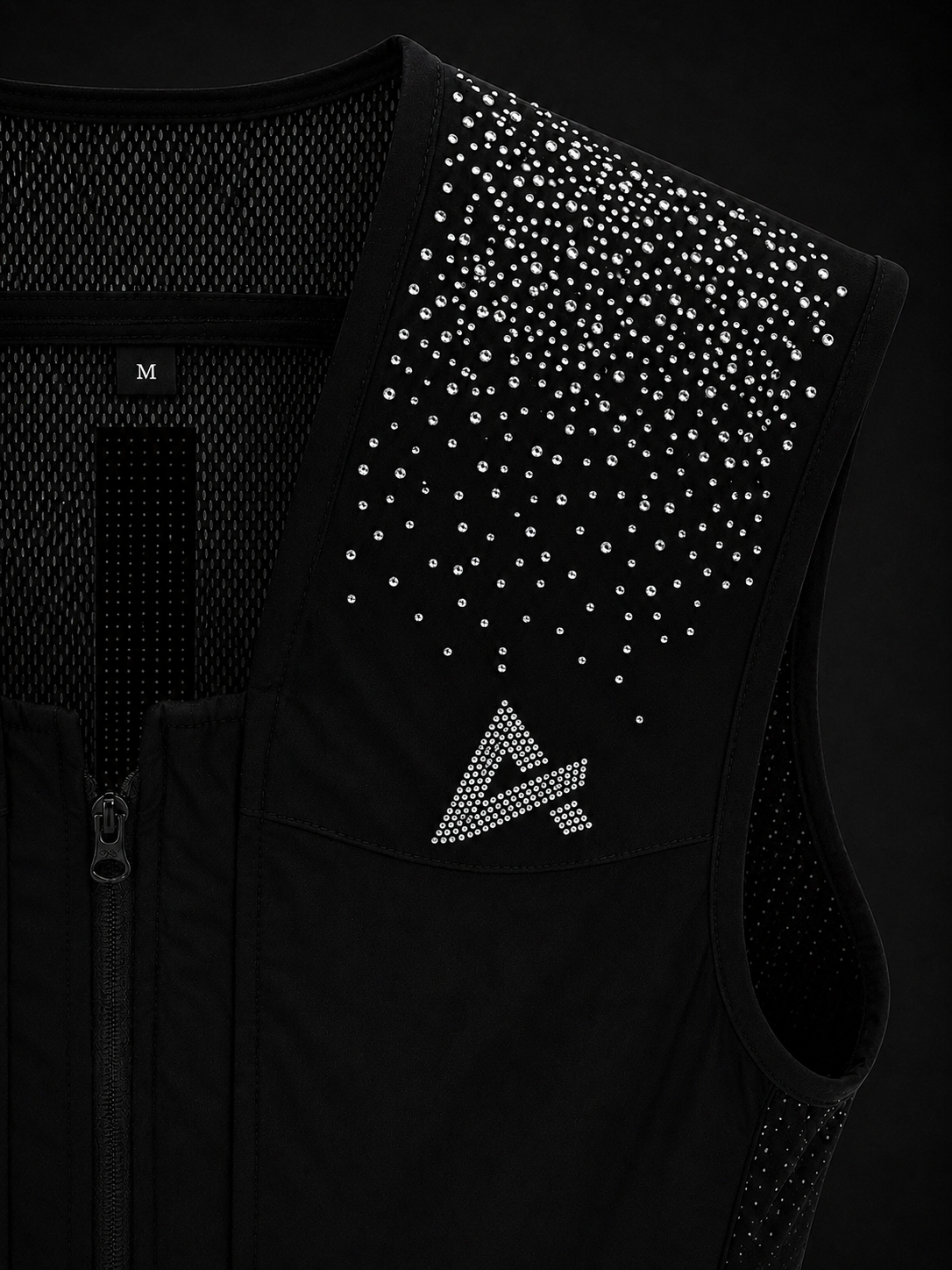 Détails cascade de cristaux sur Gilet Airbag WATERFALL AXION Equestrian